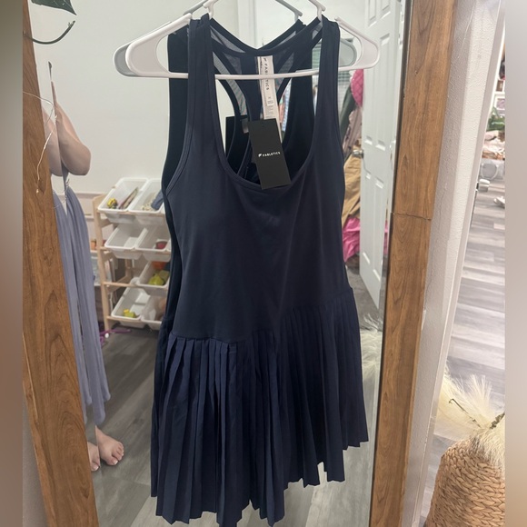 BNWT Fabletics Women's Hot Shot Pleated Tennis Dress - Navy - Picture 5 of 9